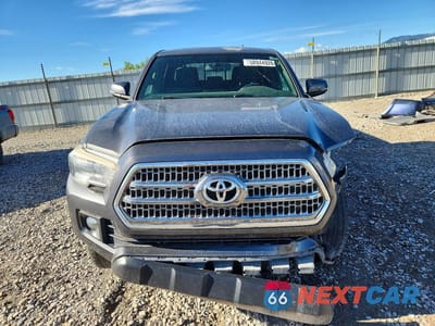 Piąte zdjęcie samochodu w środku: 2017 TOYOTA TACOMA TRD OFF-ROAD VIN:3TMCZ5ANXHM053758 - miniatura