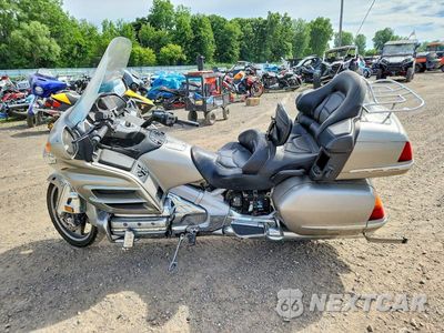 Trzecie zdjęcie samochodu z tyłu: 2003 HONDA GL1800 VIN:1HFSC47013A210477 - miniatura