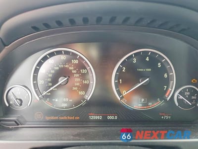 Zdjęcie 9 z 13 samochodu: 2015 BMW X5 XDRIVE50I VIN:5UXKR6C58F0J76214 - miniatura