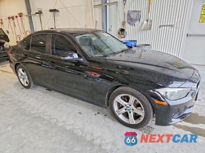 Czwarte zdjęcie samochodu z boku: 2014 BMW 320 I XDRIVE VIN:WBA3C3C54EF984008 - miniatura