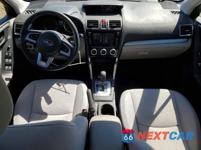 Zdjęcie 8 z 13 samochodu: 2017 SUBARU FORESTER 2.5I PREMIUM VIN:JF2SJAEC9HH579762 - miniatura