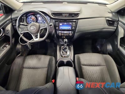 Zdjęcie 8 z 13 samochodu: 2018 NISSAN ROGUE SV VIN:KNMAT2MV3JP531196 - miniatura