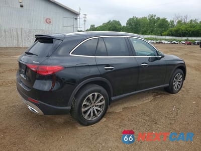 Trzecie zdjęcie samochodu z tyłu: 2026 MERCEDES-BENZ GLC 300 4MATIC VIN:W1NKM4HB5TF478094 - miniatura