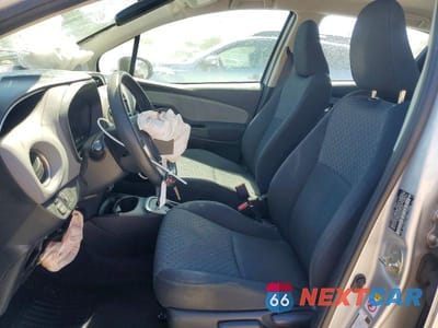 Zdjęcie 7 z 12 samochodu: 2015 TOYOTA YARIS 5-DOOR LE VIN:VNKKTUD36FA023532 - miniatura