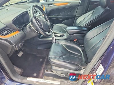 Zdjęcie 7 z 12 samochodu: 2017 LINCOLN MKC RESERVE VIN:5LMTJ3DH0HUL51323 - miniatura