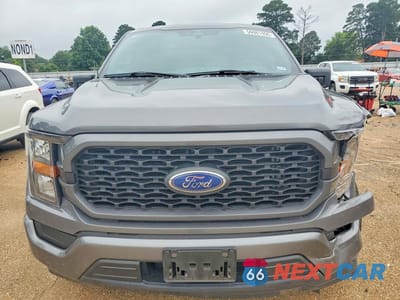 Piąte zdjęcie samochodu w środku: 2023 FORD F150 SUPERCREW VIN:1FTEW1CP5PKG08923 - miniatura