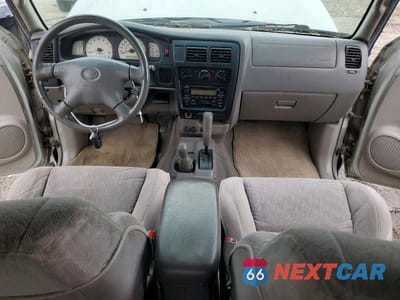 Zdjęcie 8 z 12 samochodu: 2003 TOYOTA TACOMA DOUBLE CAB VIN:5TEHN72N73Z165084 - miniatura