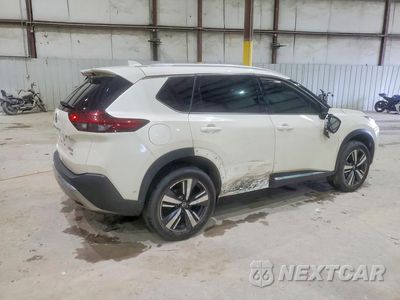 Trzecie zdjęcie samochodu z tyłu: 2021 NISSAN ROGUE PLATINUM VIN:JN8AT3DDXMW310660 - miniatura