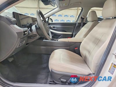 Zdjęcie 7 z 13 samochodu: 2025 HYUNDAI SONATA SEL VIN:KMHL64JA9SA474130 - miniatura