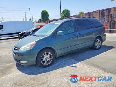 2004 TOYOTA SIENNA XLE 7 PASSENGER 5TDZA22C44S001923 - główne zdjęcie licytacji z USA - miniatura