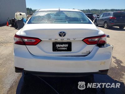 Zdjęcie 6 z 12 samochodu: 2020 TOYOTA CAMRY LE VIN:4T1C31AK0LU542203 - miniatura