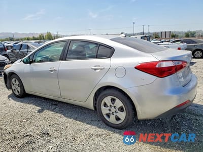Drugie zdjęcie samochodu z przodu: 2014 KIA FORTE LX VIN:KNAFK4A63E5254632 - miniatura