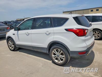 Drugie zdjęcie samochodu z przodu: 2019 FORD ESCAPE SE VIN:1FMCU0G92KUB66162 - miniatura