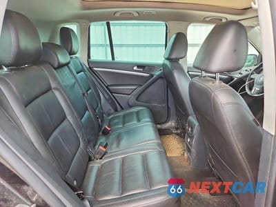 Zdjęcie 11 z 13 samochodu: 2013 VOLKSWAGEN TIGUAN S VIN:WVGAV3AX3DW571175 - miniatura
