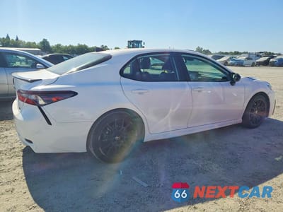 Trzecie zdjęcie samochodu z tyłu: 2024 TOYOTA CAMRY HYBRID SE NIGHTSHADE VIN:4T1T31AK9RU061150 - miniatura