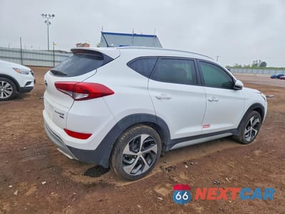 Trzecie zdjęcie samochodu z tyłu: 2017 HYUNDAI TUCSON SPORT VIN:KM8J3CA26HU369510 - miniatura
