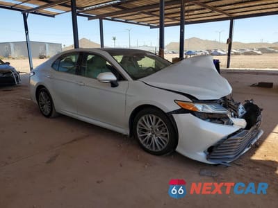 Czwarte zdjęcie samochodu z boku: 2018 TOYOTA CAMRY XLE V6 VIN:4T1BZ1HK8JU506742 - miniatura