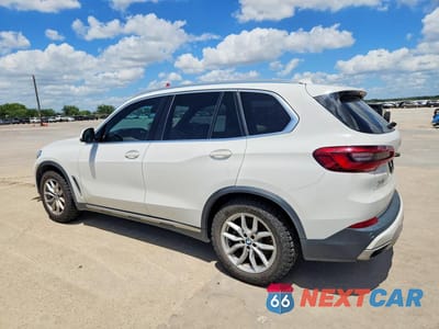 Drugie zdjęcie samochodu z przodu: 2019 BMW X5 XDRIVE40I VIN:5UXCR6C57KLL08747 - miniatura