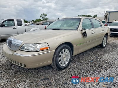 2011 LINCOLN TOWN CAR SIGNATURE LIMITED 2LNBL8CV7BX754860 - główne zdjęcie licytacji z USA - miniatura