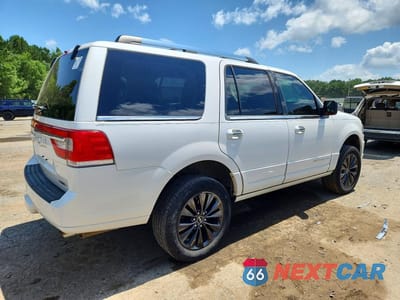 Trzecie zdjęcie samochodu z tyłu: 2015 LINCOLN NAVIGATOR VIN:5LMJJ2HT6FEJ02757 - miniatura