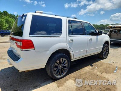 Trzecie zdjęcie samochodu z tyłu: 2015 LINCOLN NAVIGATOR VIN:5LMJJ2HT6FEJ02757 - miniatura