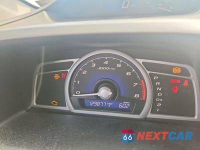 Zdjęcie 9 z 12 samochodu: 2010 HONDA CIVIC LX VIN:2HGFG1B63AH507910 - miniatura