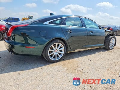 Trzecie zdjęcie samochodu z tyłu: 2019 JAGUAR XJ R - SPORT VIN:SAJWA1C78K8W19456 - miniatura