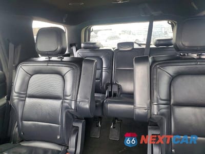 Zdjęcie 10 z 13 samochodu: 2022 LINCOLN NAVIGATOR RESERVE VIN:5LMJJ2LT9NEL05339 - miniatura