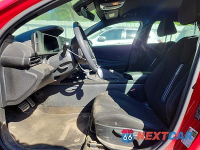 Zdjęcie 7 z 12 samochodu: 2025 HYUNDAI ELANTRA SEL SPORT VIN:KMHLM4DG4SU899047 - miniatura