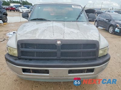 Piąte zdjęcie samochodu w środku: 1999 DODGE RAM 1500 VIN:3B7HC12Y5XG130462 - miniatura
