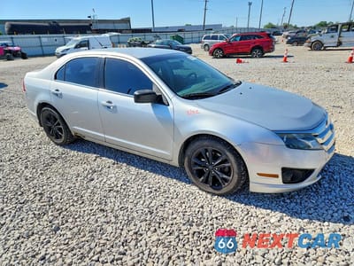 Czwarte zdjęcie samochodu z boku: 2012 FORD FUSION SE VIN:3FAHP0HA0CR188380 - miniatura