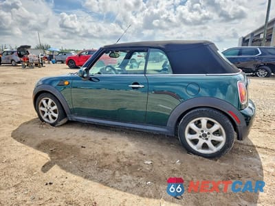 Drugie zdjęcie samochodu z przodu: 2009 MINI COOPER VIN:WMWMR33599TU96070 - miniatura