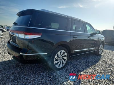 Trzecie zdjęcie samochodu z tyłu: 2022 LINCOLN NAVIGATOR L VIN:5LMJJ3NT8NEL13791 - miniatura