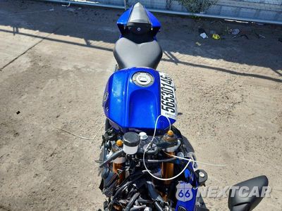 Piąte zdjęcie samochodu w środku: 2025 YAMAHA YZFR7 VIN:JYARM38E1SA019579 - miniatura