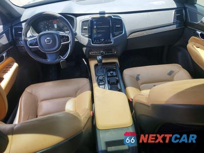 Zdjęcie 8 z 13 samochodu: 2018 VOLVO XC90 T5 VIN:YV4102XK7J1337944 - miniatura