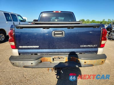Zdjęcie 6 z 12 samochodu: 2005 CHEVROLET SILVERADO K1500 VIN:1GCEK19B15Z187410 - miniatura