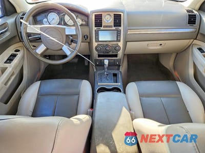 Zdjęcie 8 z 12 samochodu: 2008 CHRYSLER 300 TOURING VIN:2C3LA53G48H262826 - miniatura