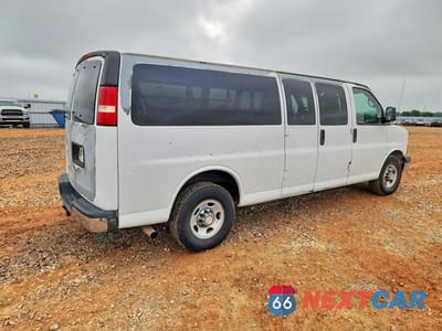 Trzecie zdjęcie samochodu z tyłu: 2011 CHEVROLET EXPRESS G3500 LT VIN:1GAZG1FG0B1152640 - miniatura