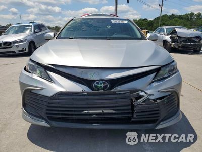 Piąte zdjęcie samochodu w środku: 2022 TOYOTA CAMRY LE VIN:4T1C11AK7NU688476 - miniatura