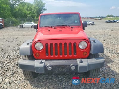 Piąte zdjęcie samochodu w środku: 2011 JEEP WRANGLER UNLIMITED SPORT VIN:1J4BA3H1XBL612237 - miniatura