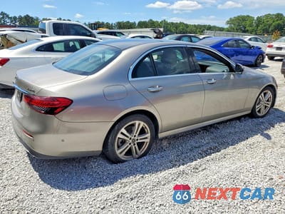 Trzecie zdjęcie samochodu z tyłu: 2021 MERCEDES-BENZ E 350 4MATIC VIN:W1KZF8EB7MA948612 - miniatura