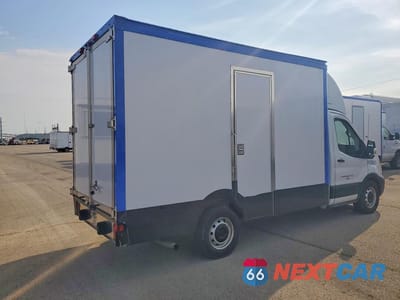 Trzecie zdjęcie samochodu z tyłu: 2023 FORD TRANSIT DELIVERY TRUCK VIN:1FDBW5ZG8PKA23234 - miniatura