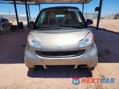 Piąte zdjęcie samochodu w środku: 2010 SMART FORTWO PASSION VIN:WMEEK3BA1AK344810 - miniatura