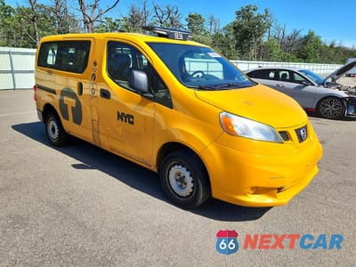 Czwarte zdjęcie samochodu z boku: 2017 NISSAN NV200 TAXI VIN:3N8CM0JT3HK707743 - miniatura