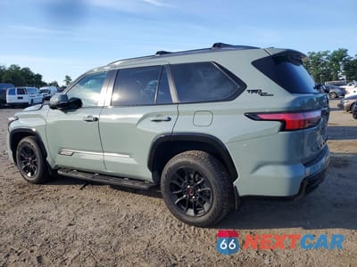 Drugie zdjęcie samochodu z przodu: 2026 TOYOTA SEQUOIA PLATINUM VIN:7SVAAABA0TX080138 - miniatura