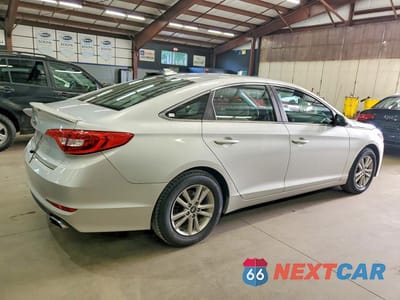 Trzecie zdjęcie samochodu z tyłu: 2016 HYUNDAI SONATA SE VIN:5NPE24AF2GH387190 - miniatura