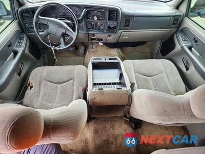 Zdjęcie 8 z 13 samochodu: 2003 CHEVROLET TAHOE C1500 VIN:1GNEC13V83R105712 - miniatura