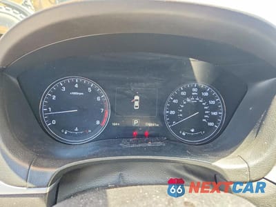 Zdjęcie 9 z 12 samochodu: 2015 HYUNDAI GENESIS 5.0L VIN:KMHGN4JFXFU026550 - miniatura