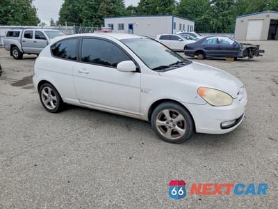 Czwarte zdjęcie samochodu z boku: 2009 HYUNDAI ACCENT SE VIN:KMHCN36C29U134642 - miniatura