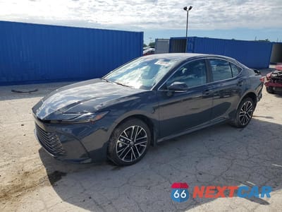 2026 TOYOTA CAMRY XLE 4T1DBADK2TU050498 - główne zdjęcie licytacji z USA - miniatura
